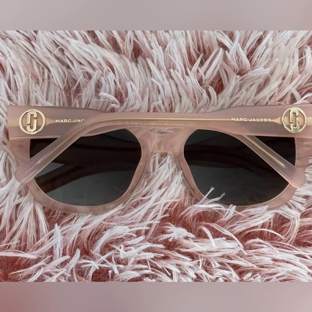 BRAND NEW Marc Jacobs 732/S 35JHA Pink Acetate Women's Sunglasses with Case
